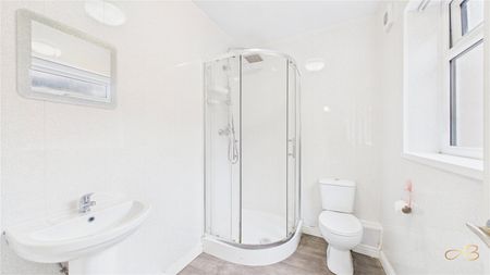 Room 1 - Photo 2