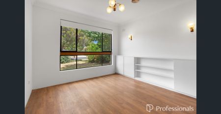 Kooringal Family Home - Photo 2