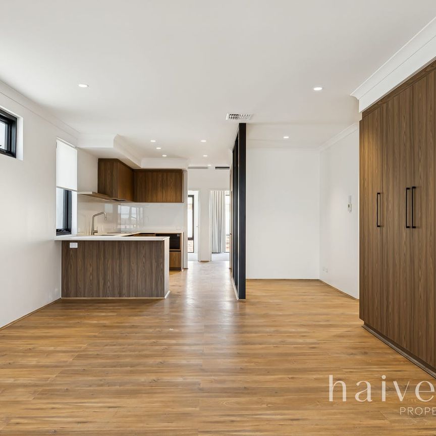 2 x 2 BRAND NEW APARTMENT WITH STUDY NOOK/ OFFICE !!! - Photo 1