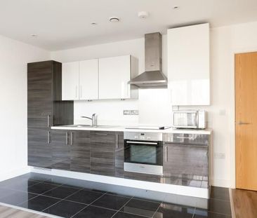 Leopold House, Bath, Somerset, BA2 - Photo 2