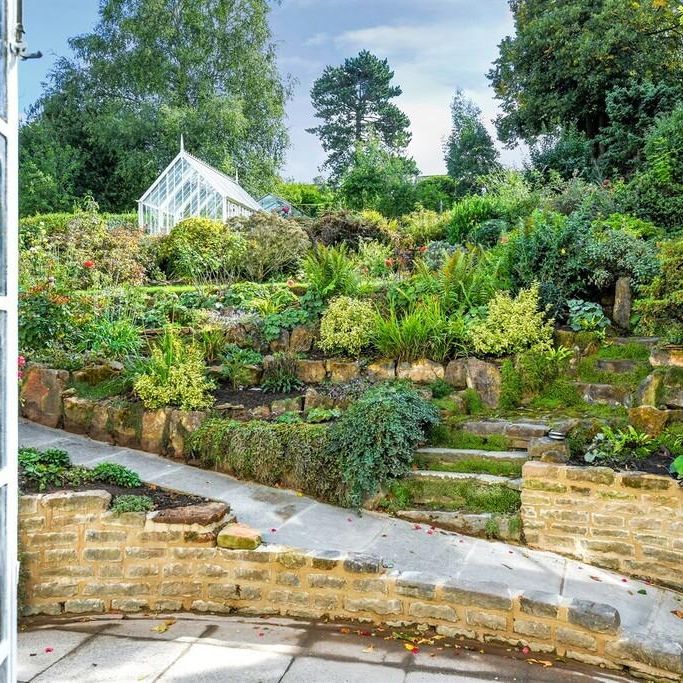 5 bedroom detached house to rent - Photo 1