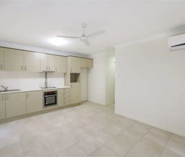 1/13 Robinson Street, Brassall QLD 4305 - Photo 6