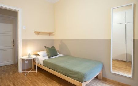 Carrer de Teodora Lamadrid, Barcelona, Catalonia 08022 - Photo 2