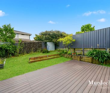 Modern Family Home in Peaceful Location, Walk to park & Bus - Photo 5