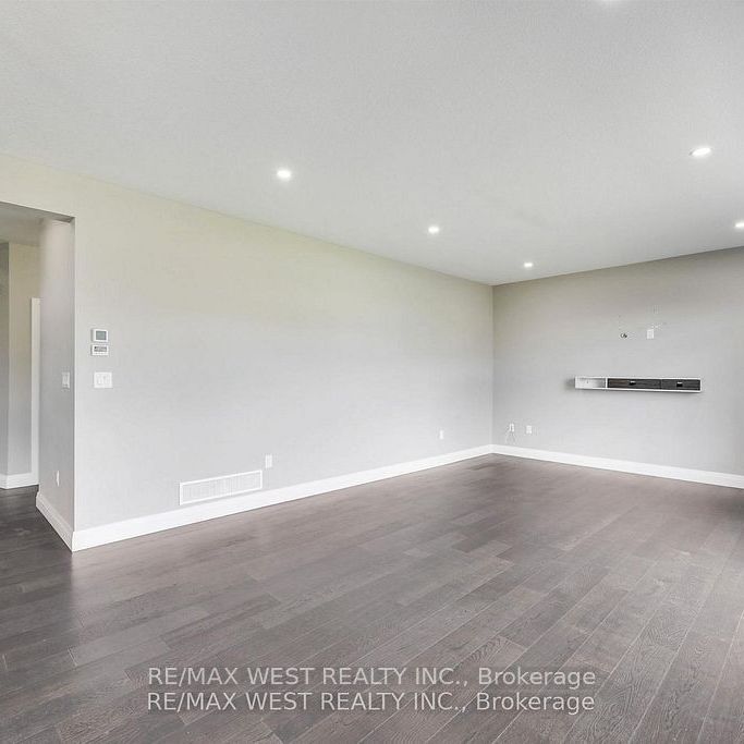 For Lease - 25 Greenbrier Ridge, Thames Centre, Ontario - Photo 1