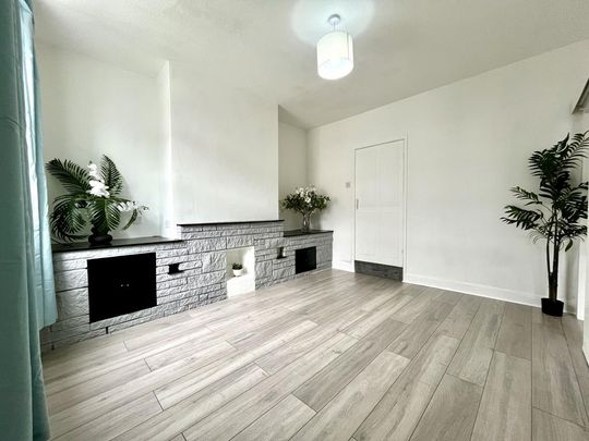 2 bedroom terraced house to rent - Photo 1