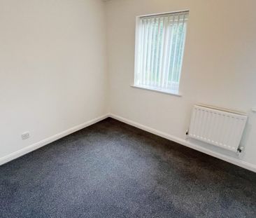 Cedar Bank Close, Firgrove, Rochdale OL16 3BZ - Photo 3