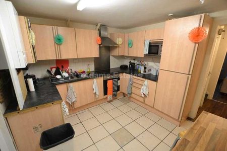 Donnington Gardens, Reading, RG1 - Photo 5