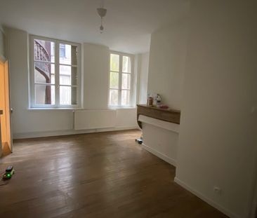 APPARTEMENT 2 pièce(s) - 57m² - Photo 1