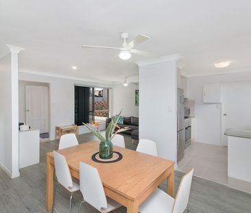 Located up private driveway - Photo 4