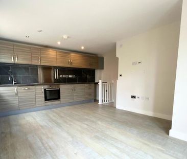 2 bedroom semi-detached house to rent - Photo 4