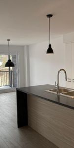 Logement 5 1/2 - Wifi inclus - Novembre 2025 - Saint-Jérôme - Photo 4