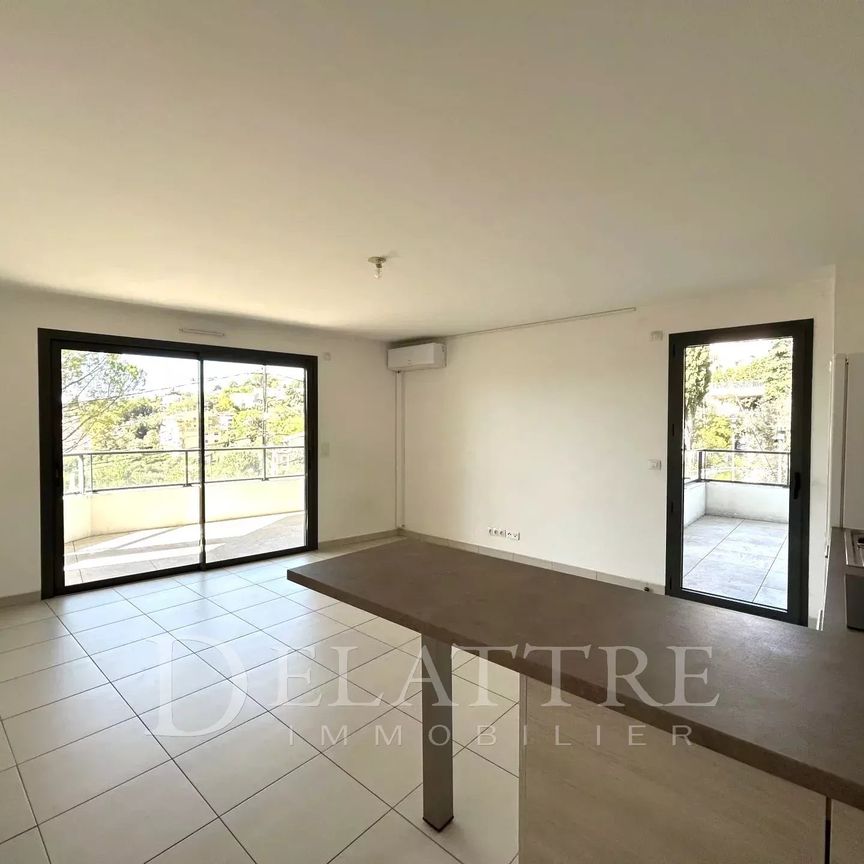 Location Appartement 2 pièces 51m² GRASSE 06130 - Photo 1