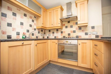 2 bedroom apartment to rent - Photo 4