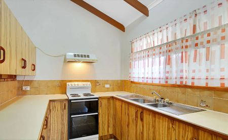 Convenient Living in the Heart of Urangan - Photo 5