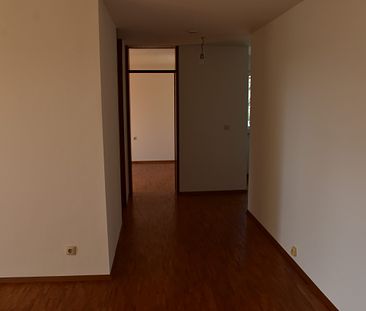 Großzügige 3,5-Zimmer Wohnung mit zwei Balkonen in ruhiger Wohnlage von Stuttgart-Hoffeld - Foto 1