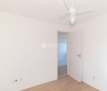 Apartamento com 2 quartos e 47m² para alugar em Lomba do Pinheiro, ... - Photo 6