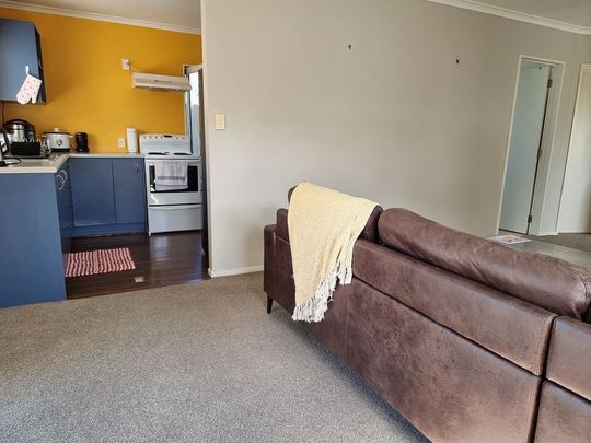 Pakuranga, 2 bedrooms - Photo 1