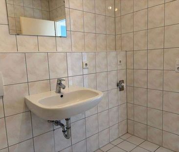 Rostock-Lichtenhagen - 2-Zimmerwohnung im Wohnpark "Ostseewelle" - Photo 4