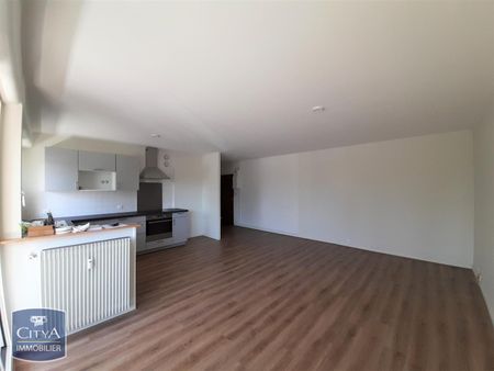 Location Appartement 4 pièces 73m² POITIERS 86000 - Photo 3