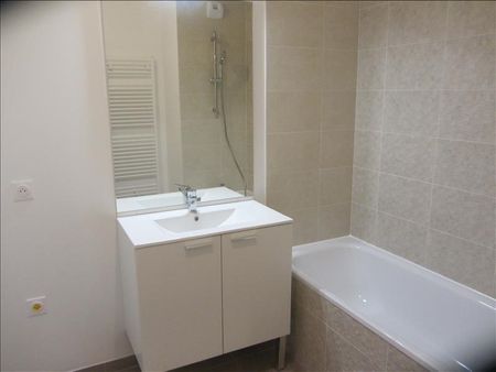 3 pièces - 59,6 m² - 3ème étage - Colocation non autorisée - Photo 4