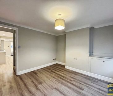 Bishops Road, Bury St. Edmunds - Photo 2