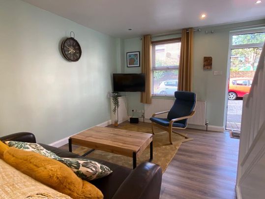 75 Hyndford Street, Belfast, BT5 5JF - Photo 1