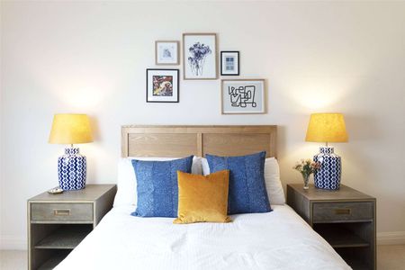 Stunning four bedroom family house situated off the Fulham Road. - Photo 4