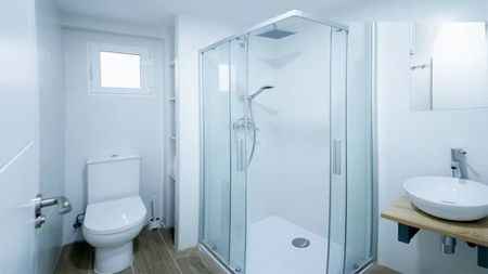 Carrer Luis Lamarca, Valencia, Valencian Community 46018 - Photo 2