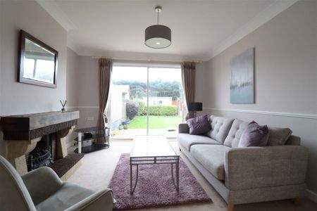 Woodlands Avenue, Glenageary, County Dublin - Photo 2