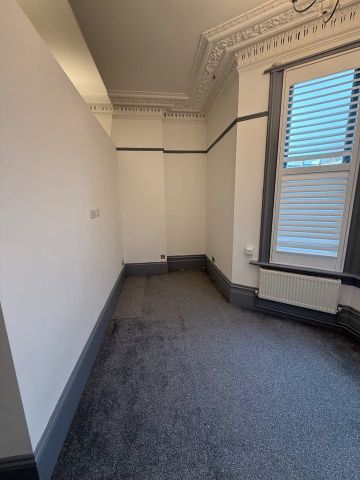 1 Bed Flat, Norton Road, BN3 - Photo 2