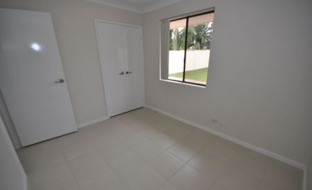 Modern 4-Bedroom Home in Quiet Cul-de-Sac - Photo 5