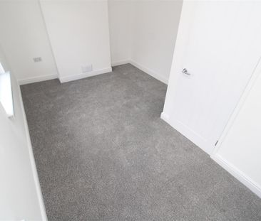 House - Terraced For Rent Upper Arail Street, Abertillery - Photo 1