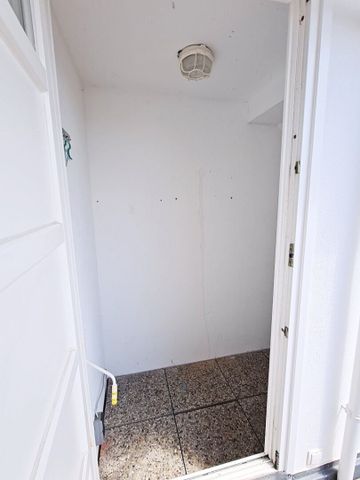 TOPLAGE, BÖRSE-NÄHE, klimatisierte 157 m2 Maisonette mit 18 m2 Terrasse, 4 Zimmer, Küche, Wintergarten, 2 Bäder, Zelinkagasse - Photo 3