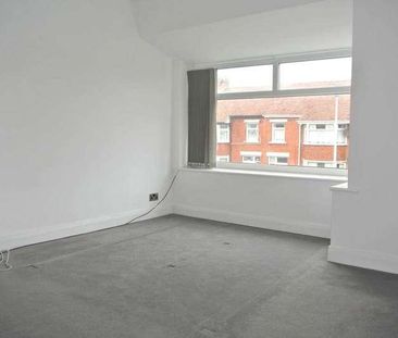 Ivy Avenue, Blackpool, FY4 - Photo 1