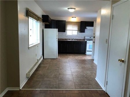 For Lease - 61 Cedar Drive Unit# Main, Toronto, Ontario - Photo 2