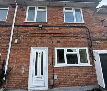 3 bedroom flat to rent - Photo 1