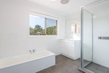 15 Gariswood Court, Edens Landing QLD 4207 - House For Rent | Domain - Photo 5
