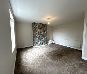 2 bedroom semi-detached house to rent - Photo 5