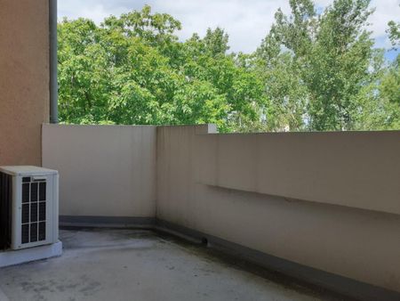 Location Appartement 1 pièce 28m² AGEN 47000 - Photo 3