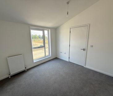 2 bedroom property to rent - Photo 1