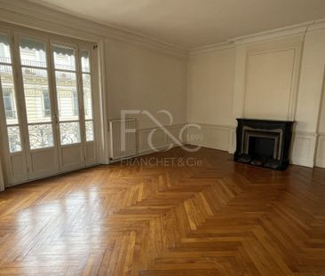 T4 de 137m² - rue Pierre Corneille Lyon 6 - Photo 4