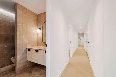 2/49 Drumalbyn Road,Bellevue Hill,New South Wales 2023, Sydney - Photo 5