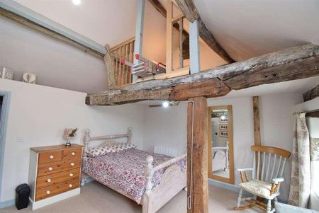 Briar Cottage, Briestfield Road, Wakefield, WF12 - Photo 3