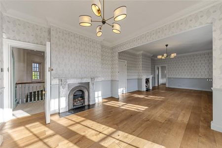 9 bedroom detached house to rent - Photo 2