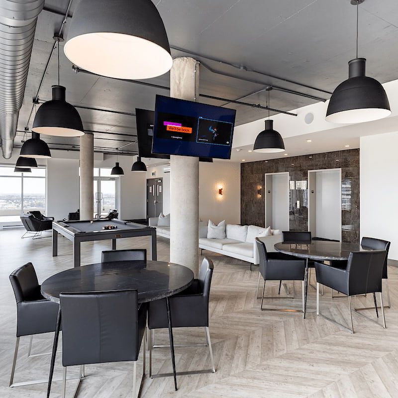 Le James Laval Apartments - Photo 1