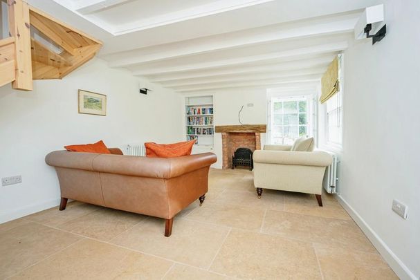 2 bedroom detached house to rent - Photo 1