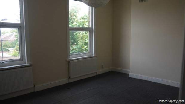 1 bedroom property to rent in London - Photo 1