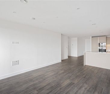 A stunning, newly built three bedroom penthouse situated in the Pen... - Photo 1