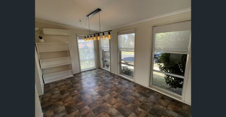 Treloar Treasure - Lawns and gardens included - Photo 5